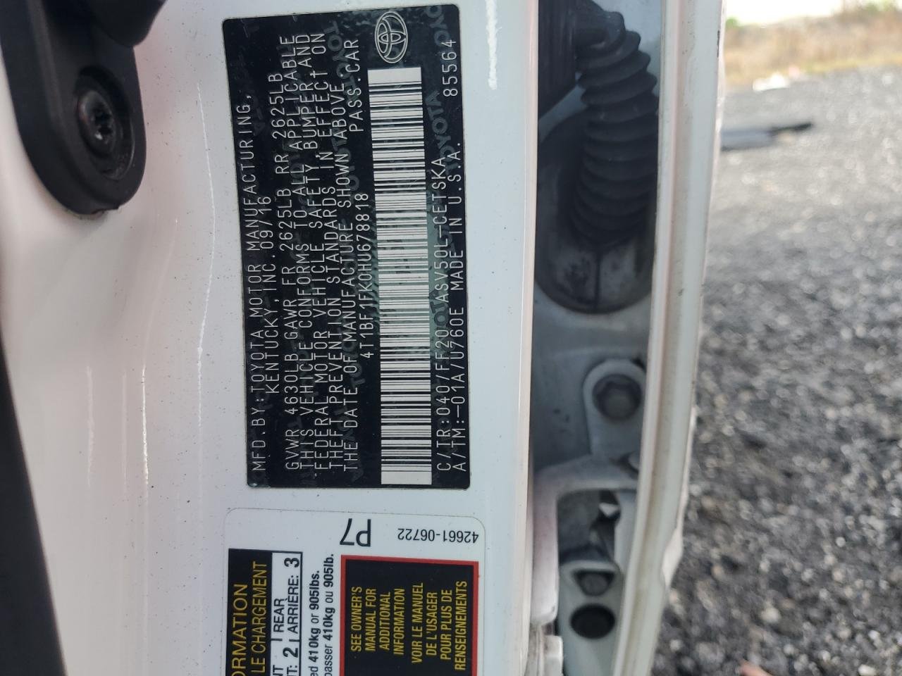 2017 Toyota Camr, LE 12