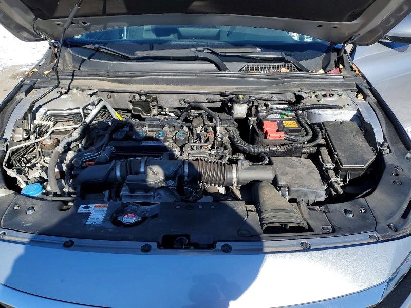 2018 Honda Accord, EX 11