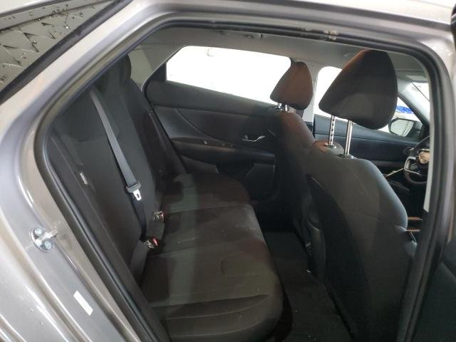 2025 Hyundai Elantra, SE 10