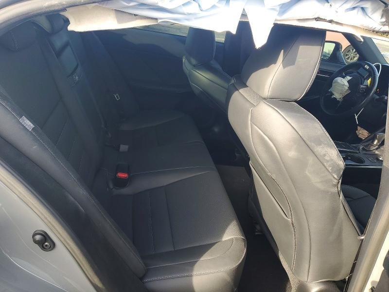 2023 Lexus IS, 350 10