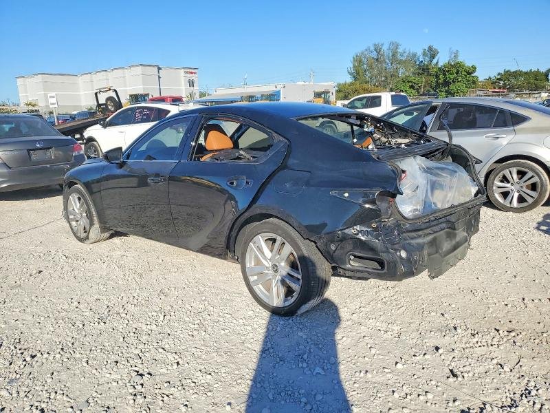 2022 Lexus IS, 300 2