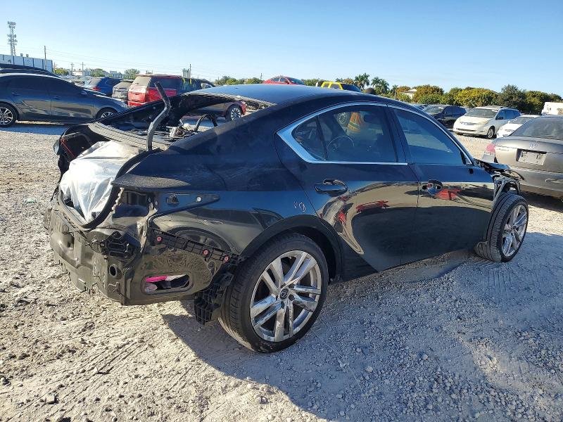 2022 Lexus IS, 300 3