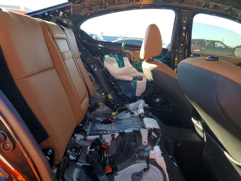 2022 Lexus IS, 300 10