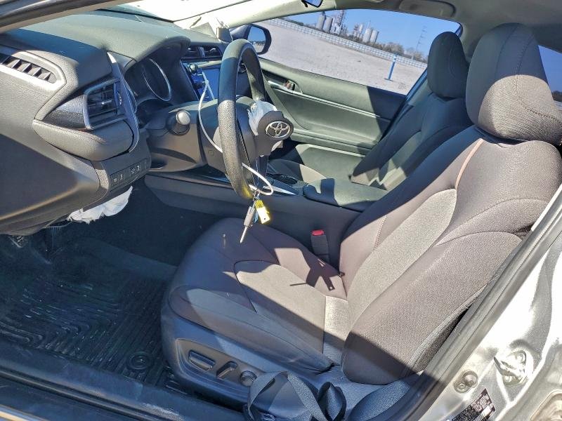 2019 Toyota Camry, L 7