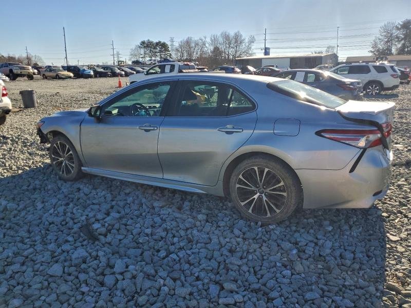2018 Toyota Camry, L 2