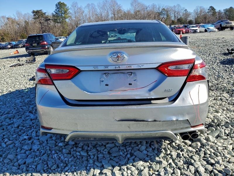 2018 Toyota Camry, L 6