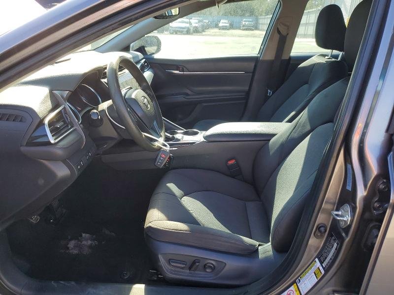 2018 Toyota Camry, L 7