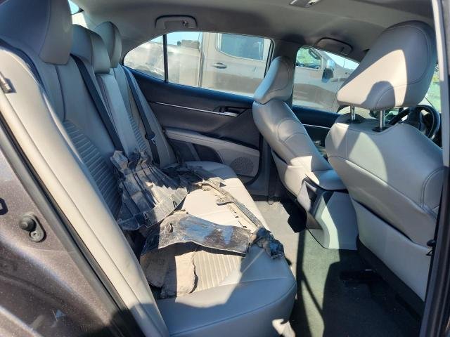 2022 Toyota Camry, SE 10