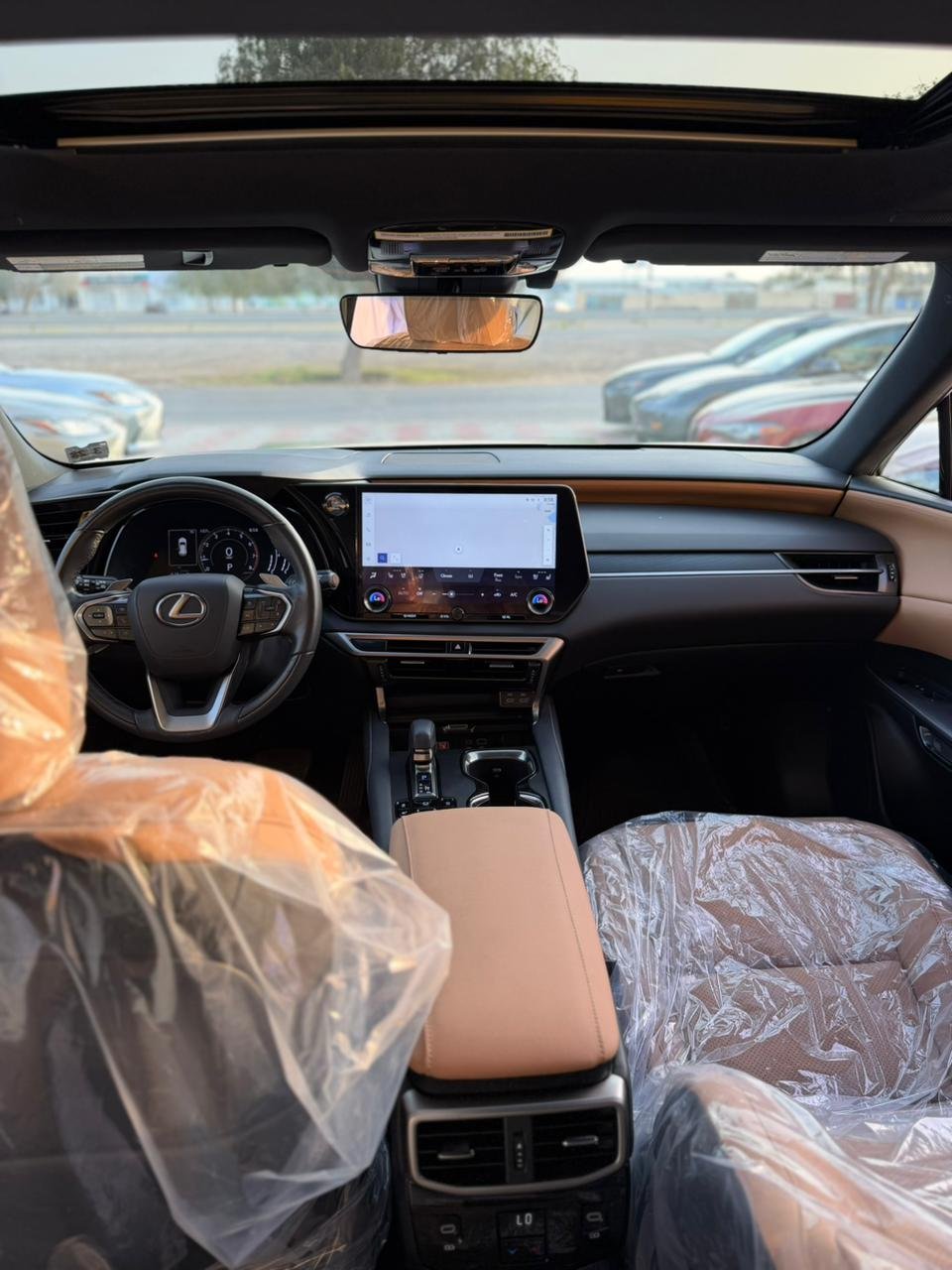 2023 Lexus RX, 350 Base - صورة 10