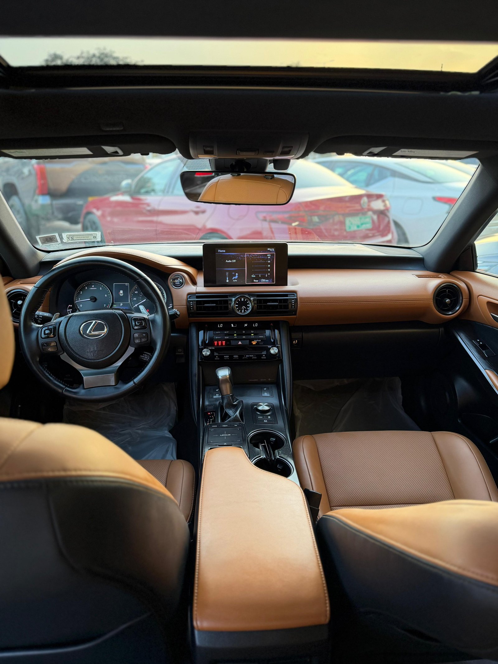 2023 Lexus IS, 300 - صورة 8