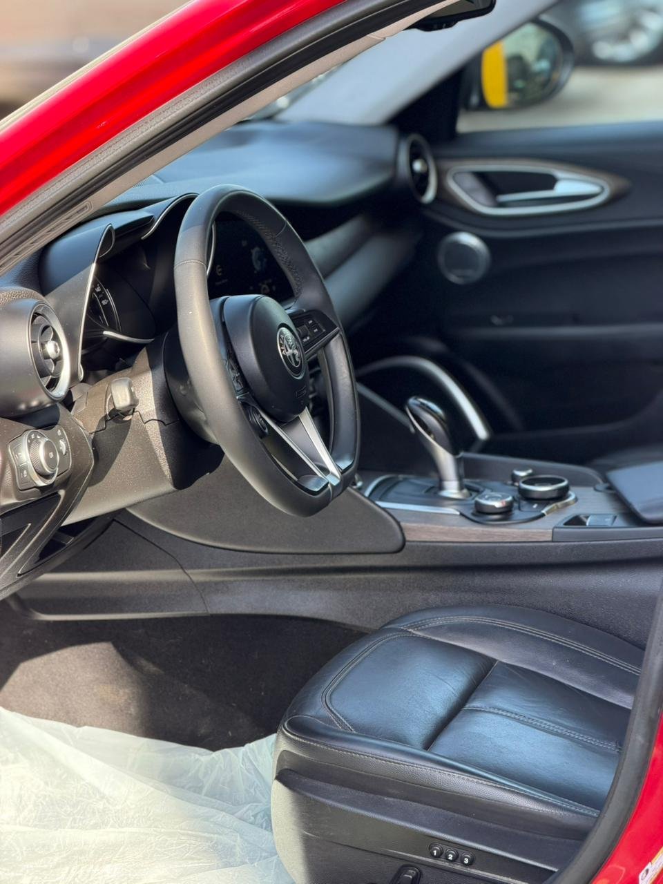 2019 Alfa Romeo Giulia, - صورة 9