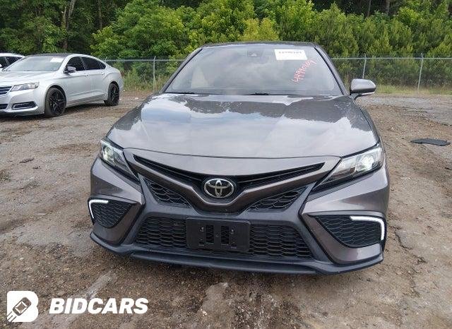 2022 Toyota Camry, SE - صورة 10