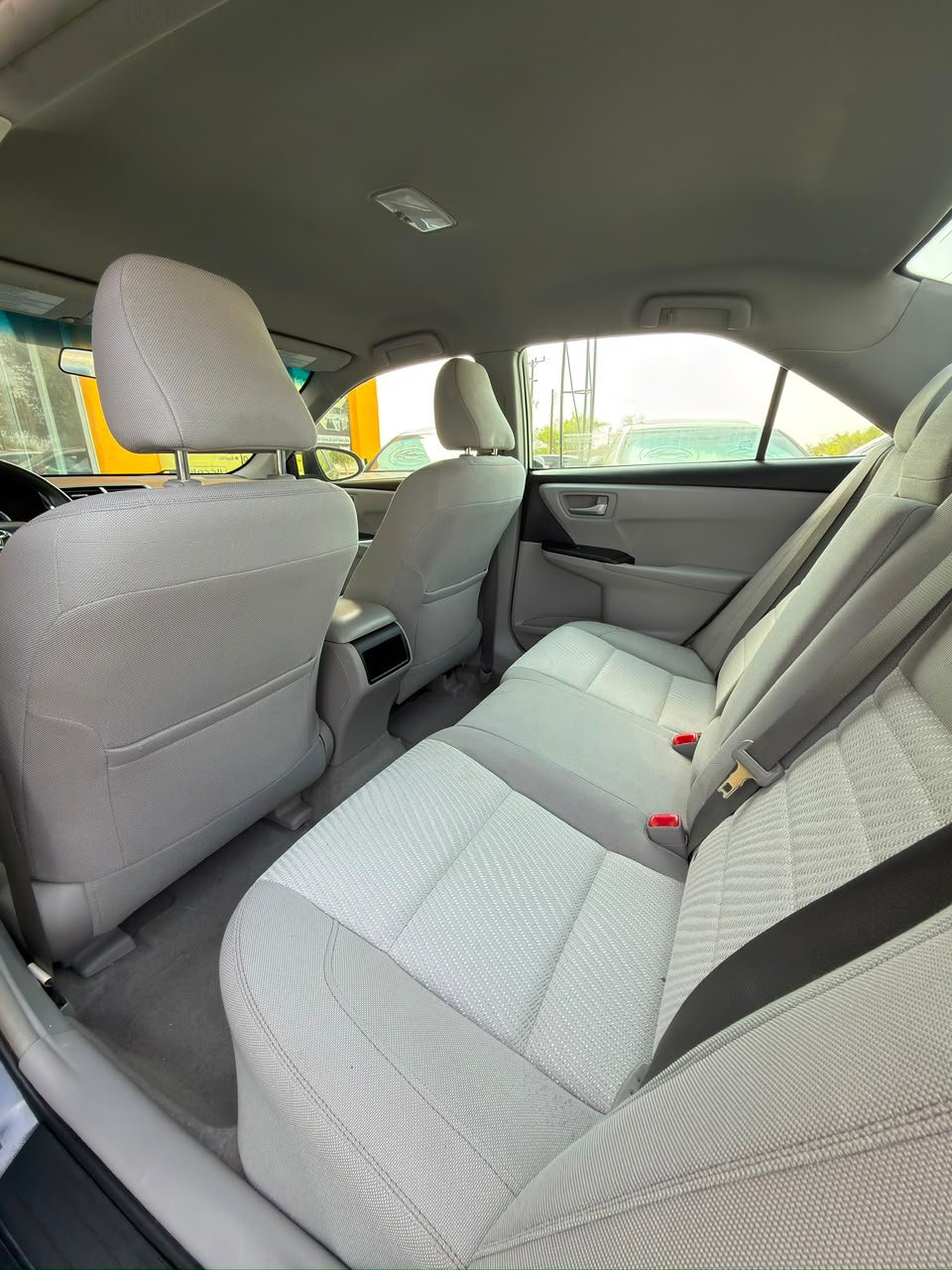 2017 Toyota Camry, LE - صورة 13