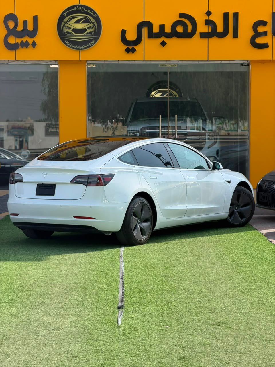 2020 Tesla MODEL 3 - صورة 2