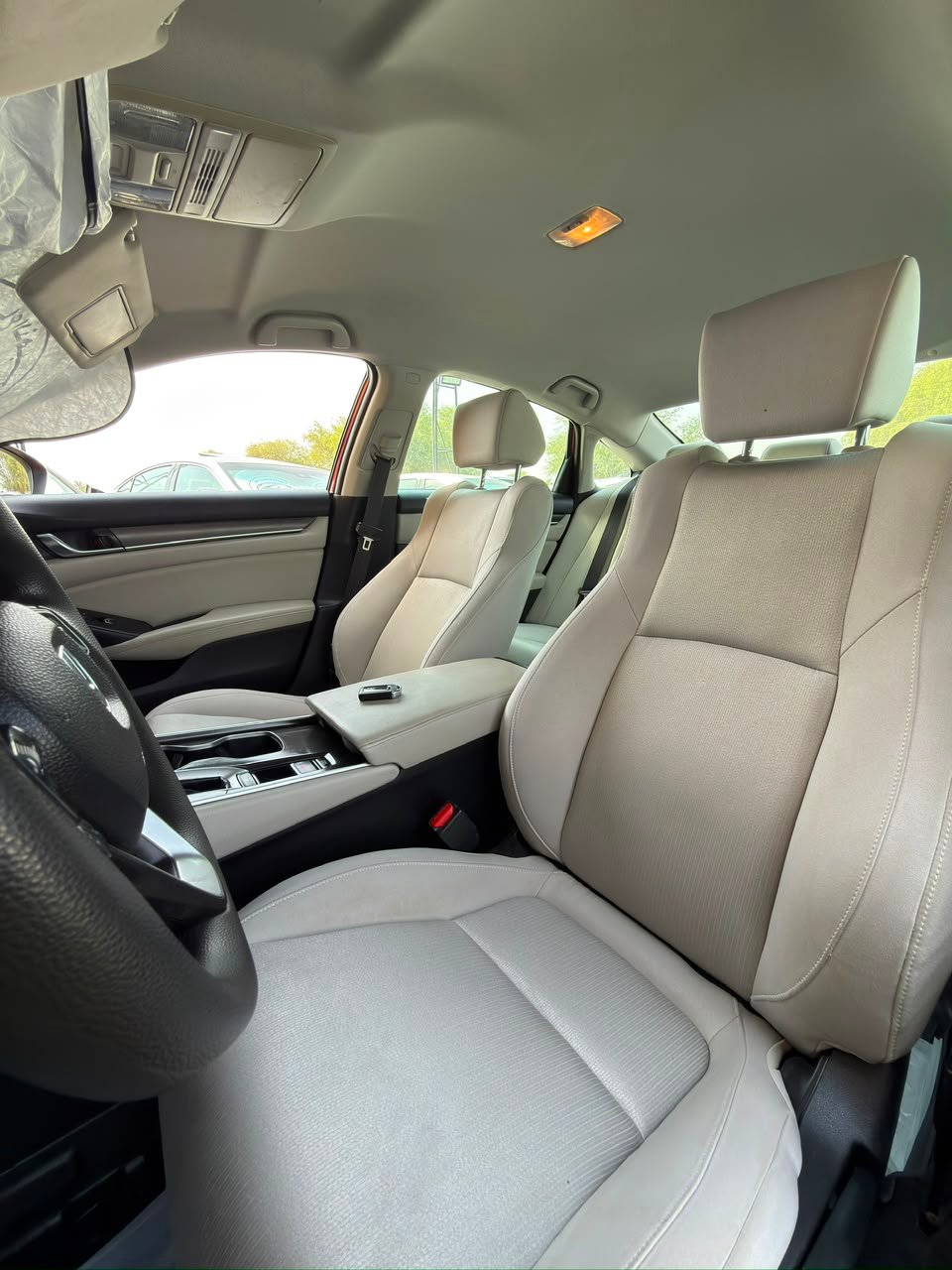 2018 Honda Accord, LX - صورة 9