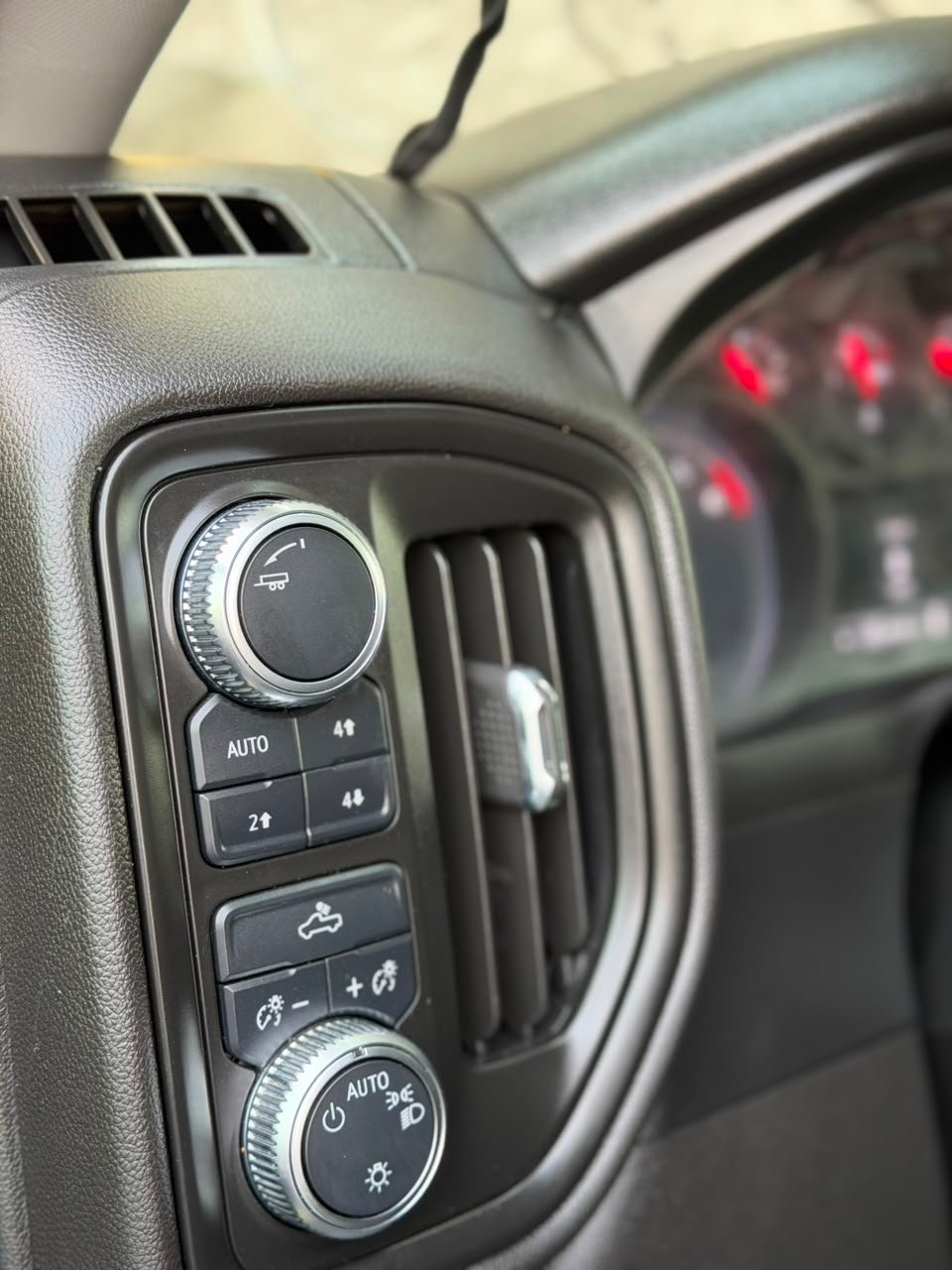 2023 GMC Sierra, K1500 - صورة 10
