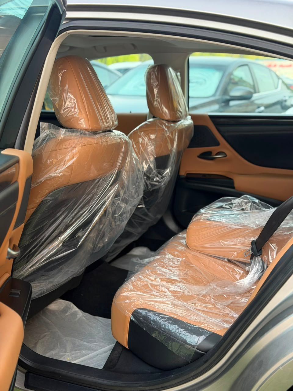 2020 Lexus ES, 350 Base - صورة 5