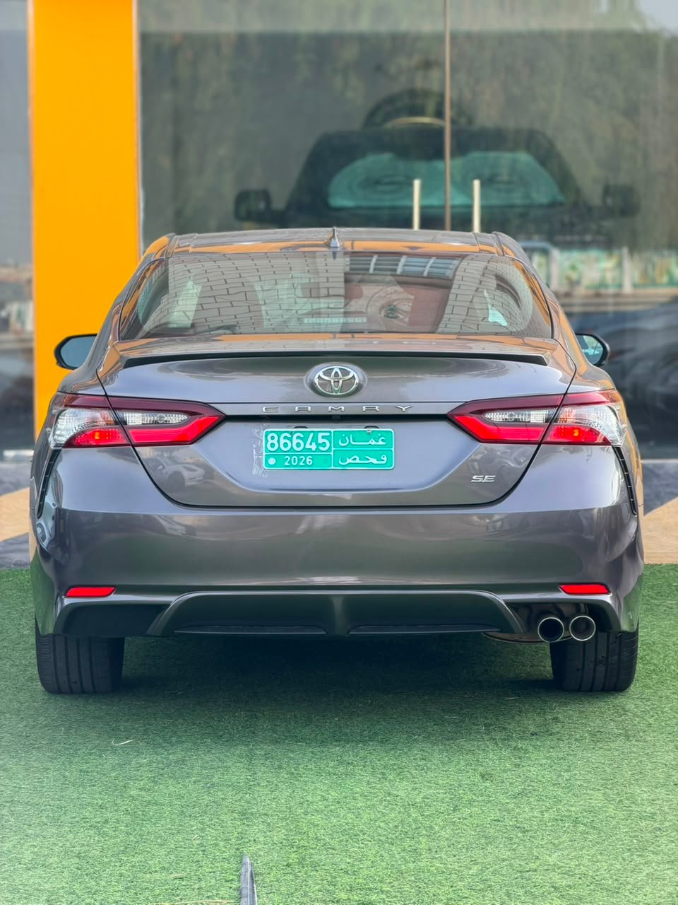 2022 Toyota Camry, SE - صورة 3