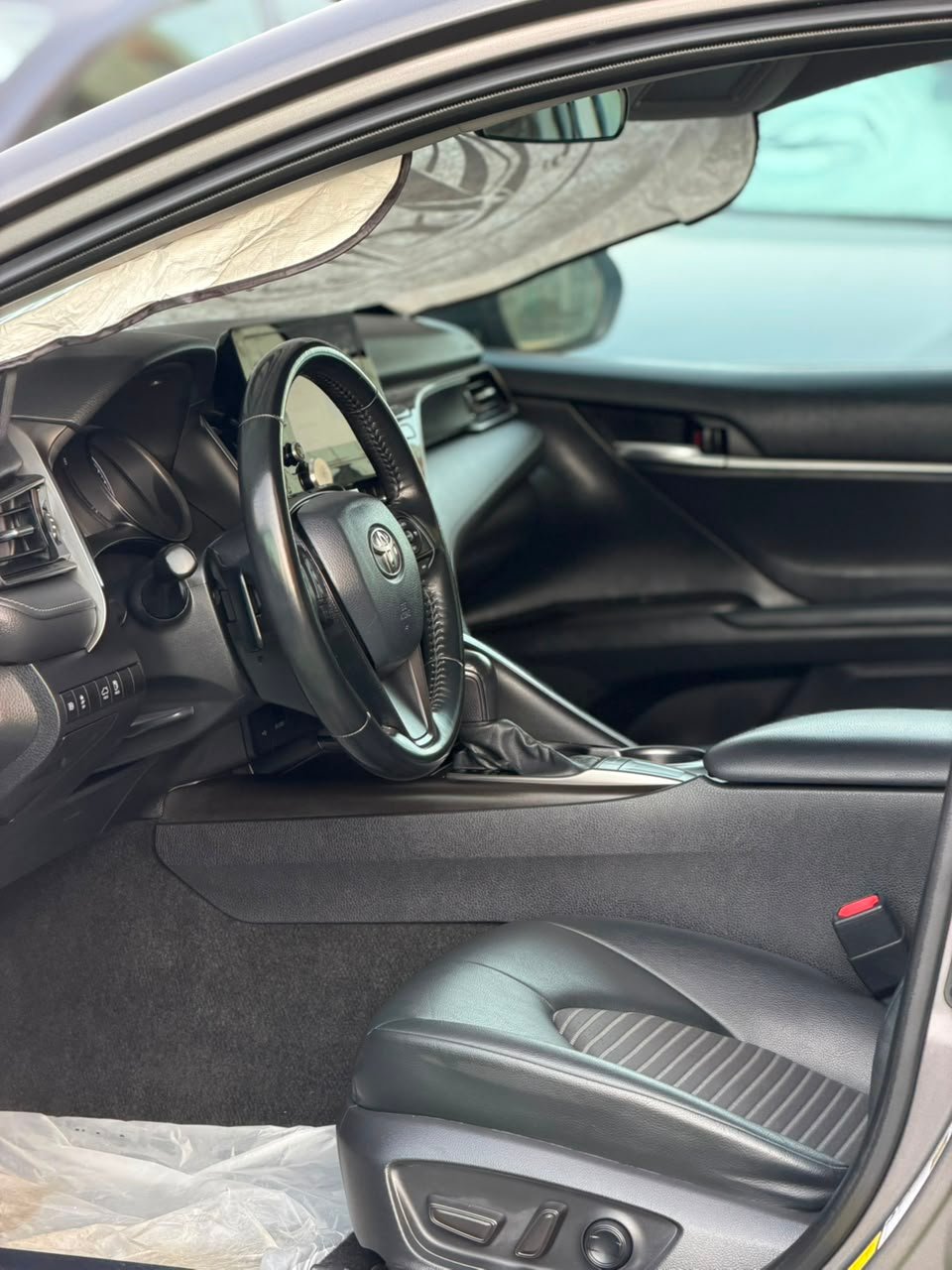2022 Toyota Camry, SE - صورة 11